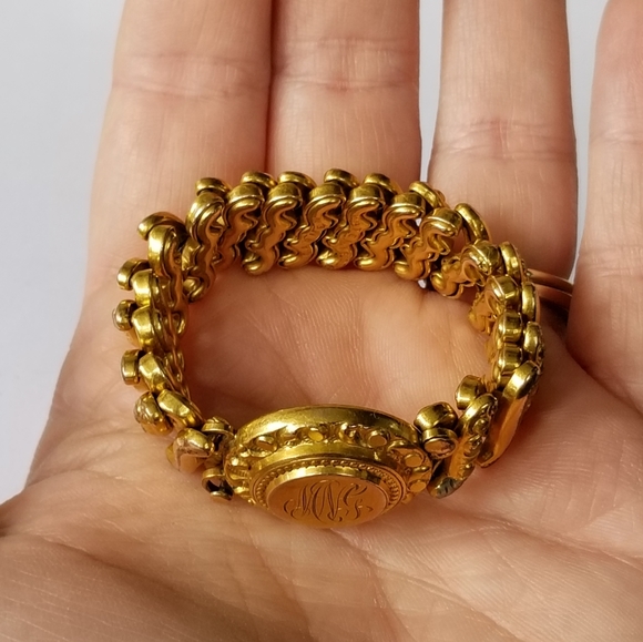 Relisted - antique locket expansion bracelet gold tone - Picture 9 of 15